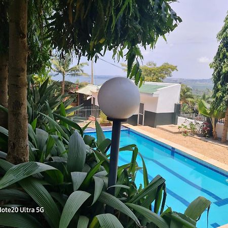 Victoria View Boutique Hotels Kigo Entebbe Bagian luar foto