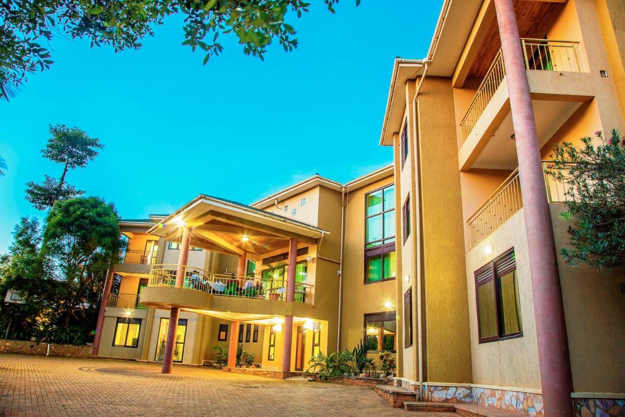 Victoria View Boutique Hotels Kigo Entebbe Bagian luar foto