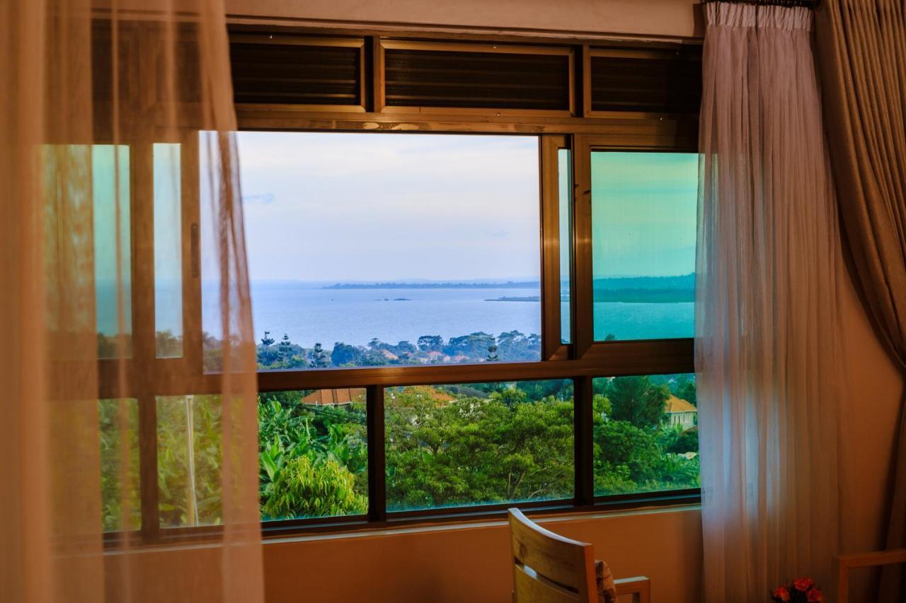 Victoria View Boutique Hotels Kigo Entebbe Bagian luar foto