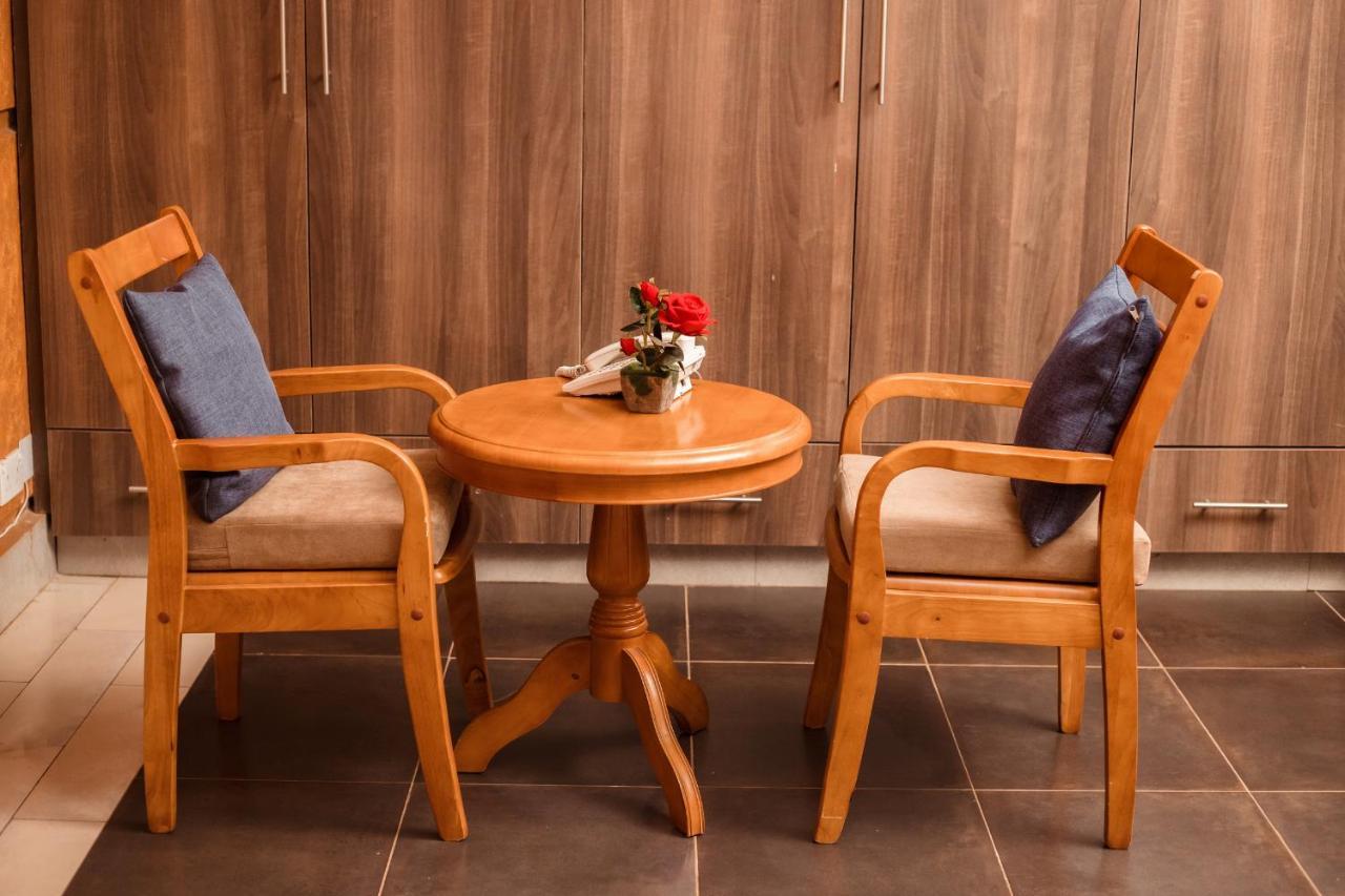 Victoria View Boutique Hotels Kigo Entebbe Bagian luar foto