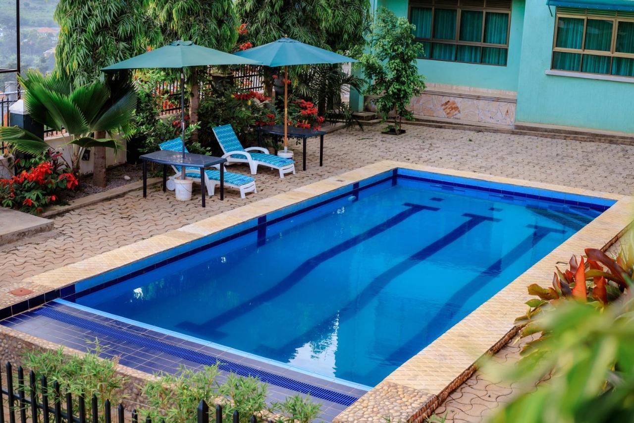 Victoria View Boutique Hotels Kigo Entebbe Bagian luar foto