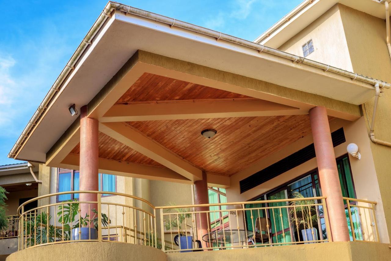 Victoria View Boutique Hotels Kigo Entebbe Bagian luar foto