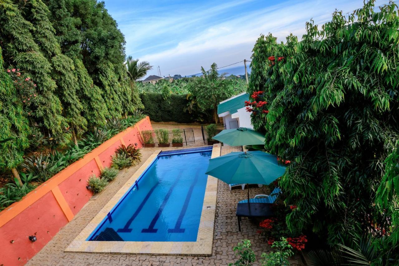 Victoria View Boutique Hotels Kigo Entebbe Bagian luar foto