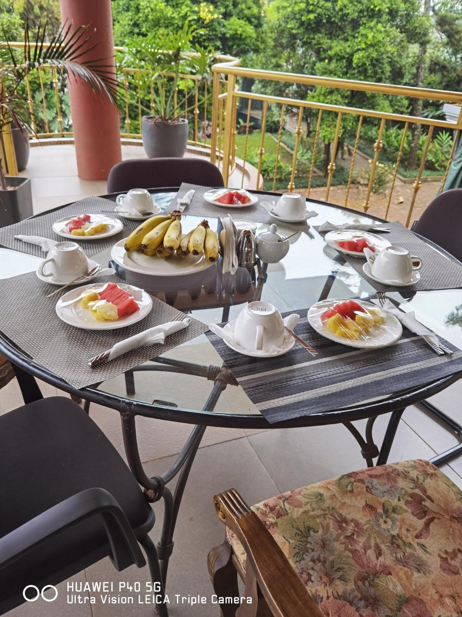Victoria View Boutique Hotels Kigo Entebbe Bagian luar foto