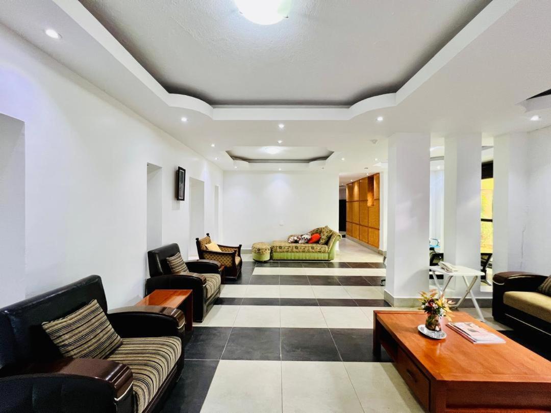Victoria View Boutique Hotels Kigo Entebbe Bagian luar foto