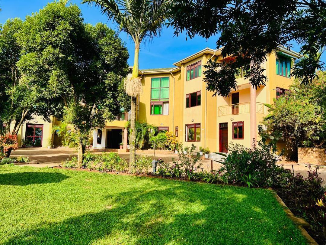 Victoria View Boutique Hotels Kigo Entebbe Bagian luar foto